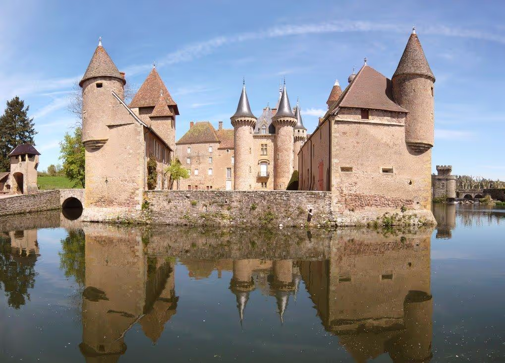 Le château de La Clayette