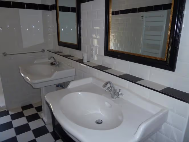 La salle de bain du haut